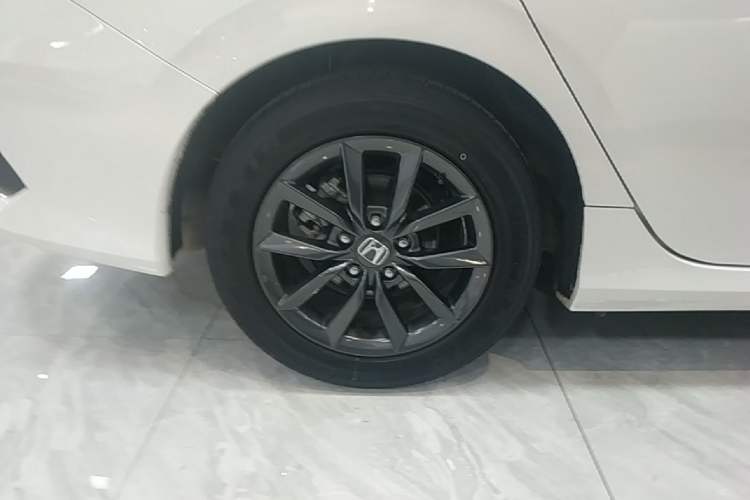 Used Honda Civic 2019 220TURBO CVT Dynamic Edition China VI Right Rear Wheel Hub
