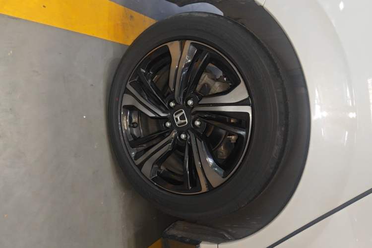Used Honda Civic 2019 220TURBO CVT Dynamic Edition China VI Emission Standard Right Rear Wheel Hub