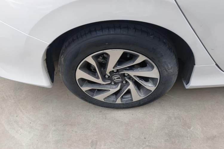 Used Honda Civic 2019 180TURBO CVT Shangyue Edition China V Emission Standard Right Rear Wheel Hub