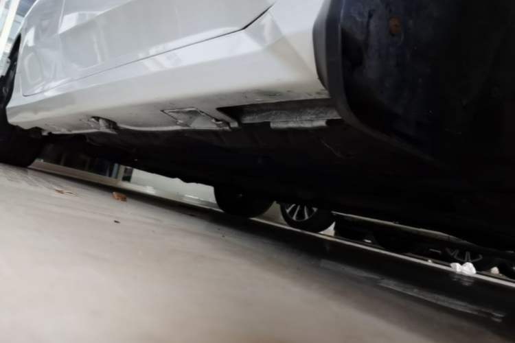 Used Honda Civic 2019 220TURBO CVT Dynamic Edition China VI Right Side Sill