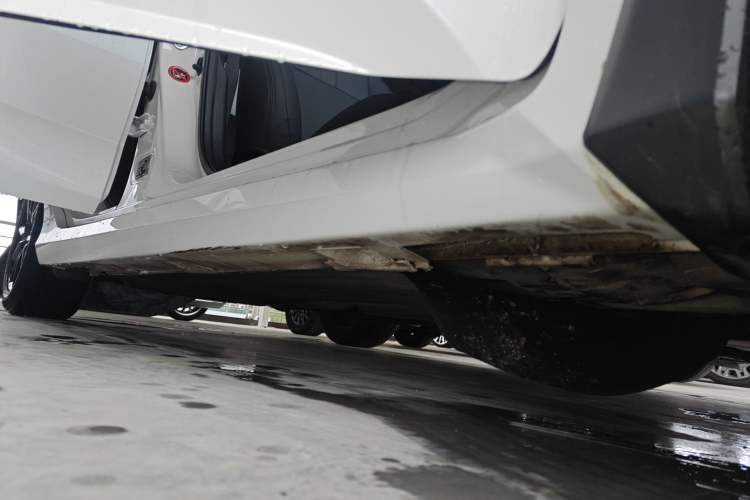 Used Honda Civic 2019 220TURBO CVT Dynamic Edition China VI Right Side Sill