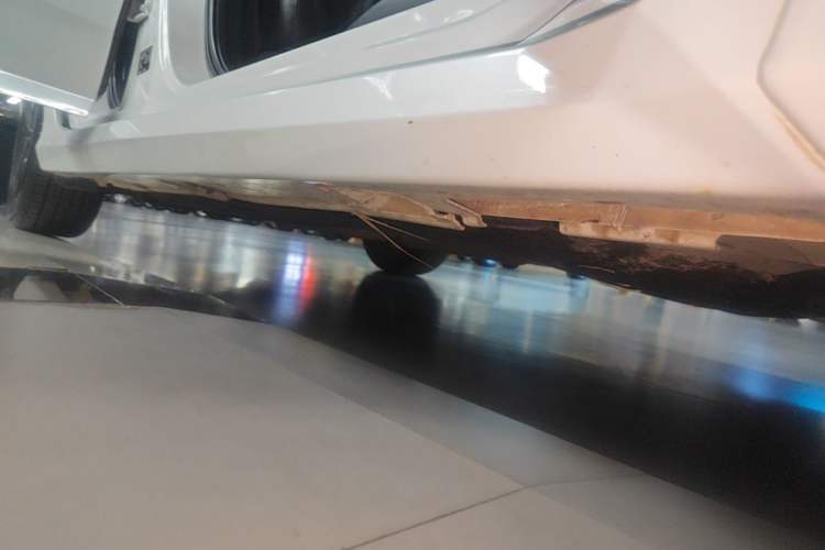 Used Honda Civic 2019 220TURBO CVT Dynamic Edition China VI Right Side Sill