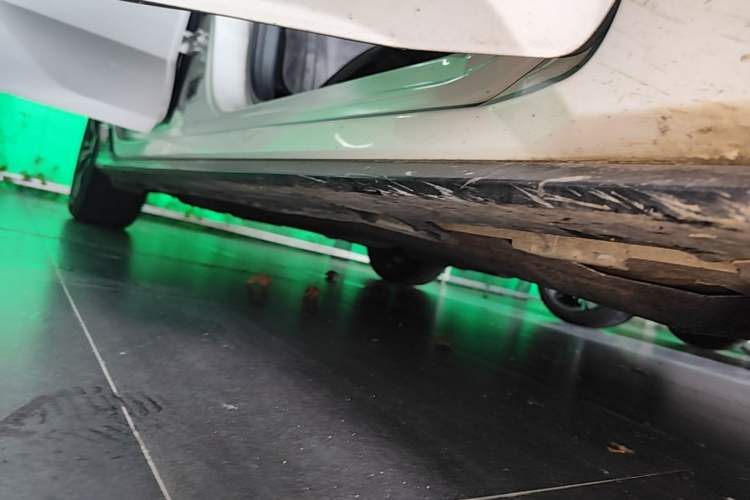 Used Honda Civic 2019 220TURBO CVT Dynamic Edition China VI Emission Standard Right Side Sill