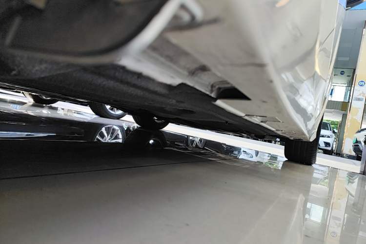 Used Honda Civic 2019 220TURBO CVT Dynamic Edition China VI Right Side Sill