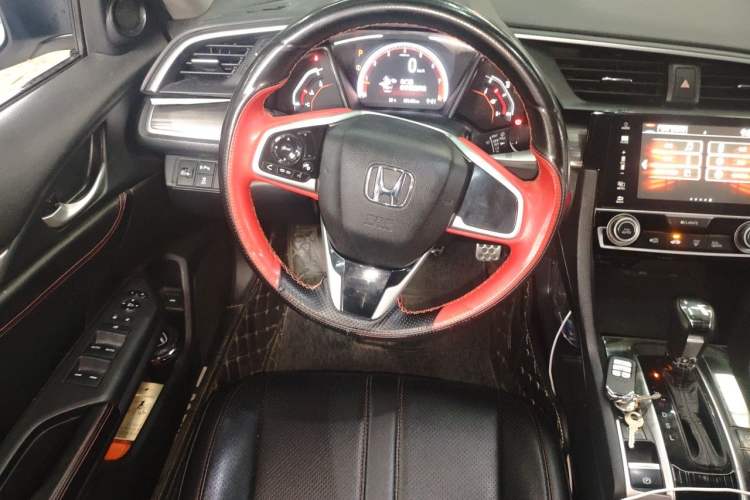 Used Honda Civic 2019 220TURBO CVT Dynamic Edition China VI Emission Standard Steering Wheel