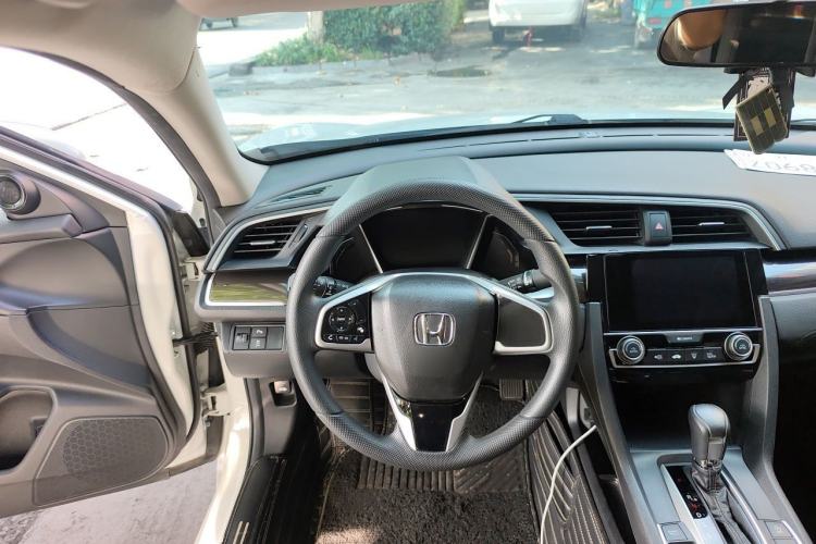 Used Honda Civic 2019 220TURBO CVT Dynamic Edition China VI Steering Wheel