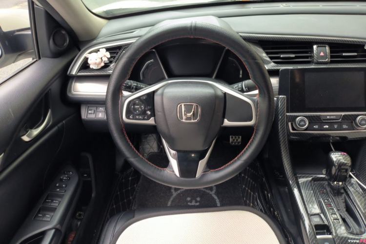 Used Honda Civic 2019 220TURBO CVT Dynamic Edition China VI Emission Standard Steering Wheel