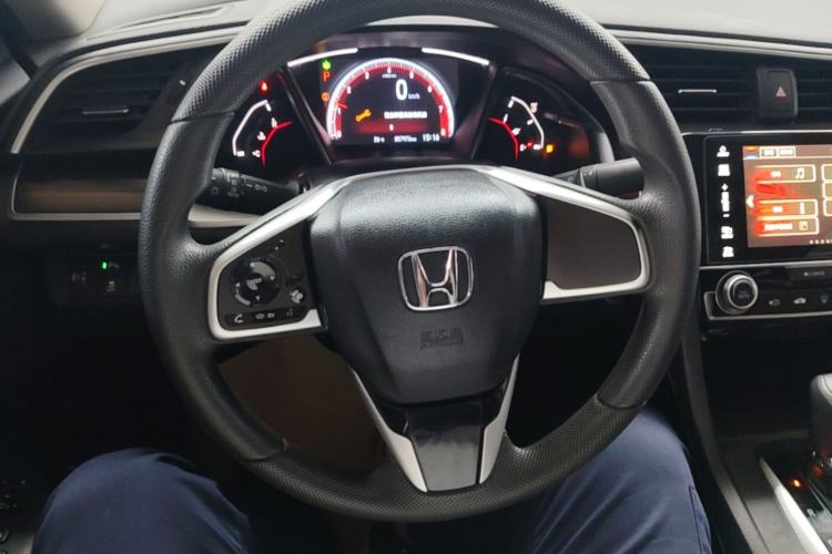 Used Honda Civic 2019 220TURBO CVT Dynamic Edition China V Emission Standard Steering Wheel