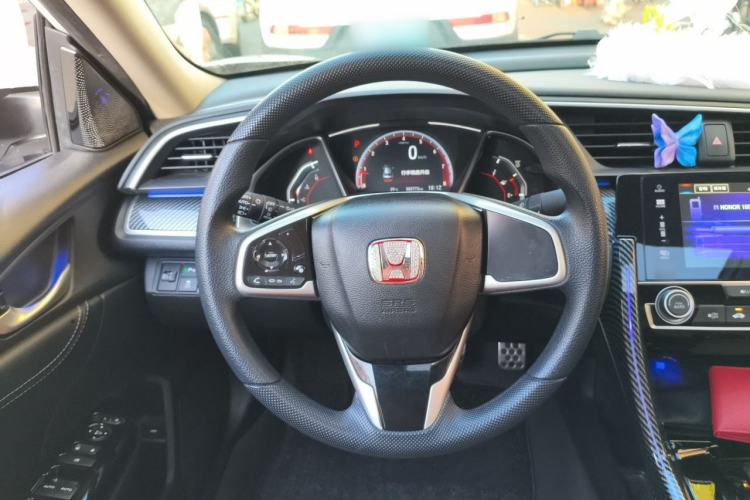 Used Honda Civic 2019 220TURBO CVT Dynamic Edition China VI Emission Standard Steering Wheel