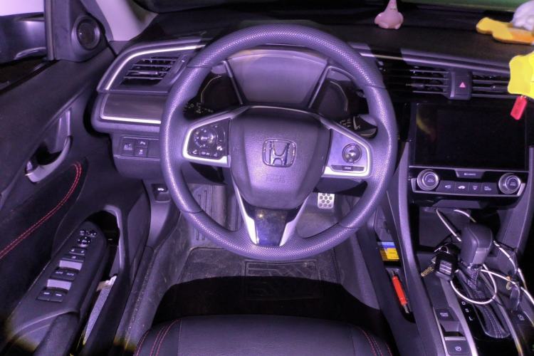 Used Honda Civic 2019 220TURBO CVT Dynamic Edition China VI Emission Standard Steering Wheel