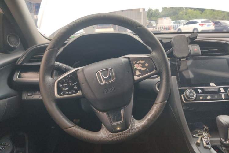 Used Honda Civic 2019 180TURBO CVT Shangdong Edition China V Steering Wheel