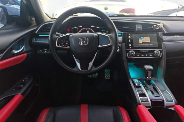 Used Honda Civic 2019 220TURBO CVT Dynamic Edition China VI Emission Standard Steering Wheel