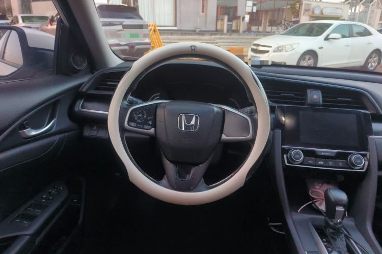Used Honda Civic 2019 180TURBO CVT Shangqing Edition China V Steering Wheel