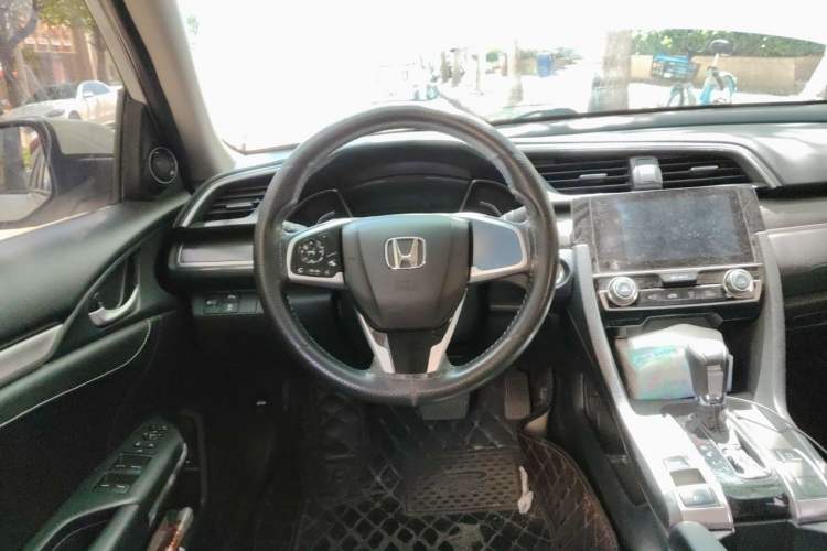 Used Honda Civic 2019 220TURBO CVT Dynamic Edition China VI Steering Wheel