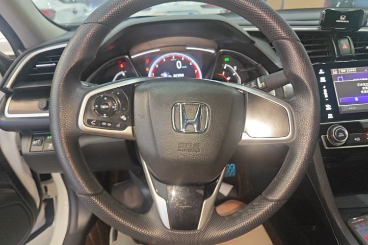 Used Honda Civic 2019 220TURBO CVT Dynamic Edition China VI Emission Standard Steering Wheel