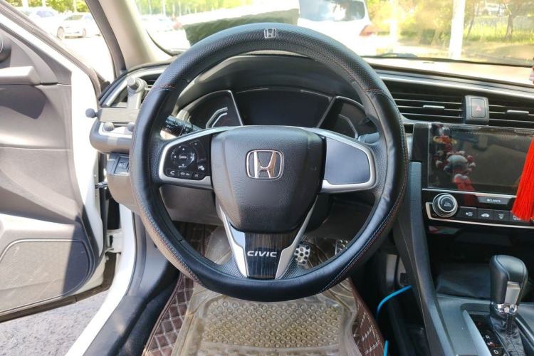 Used Honda Civic 2019 220TURBO CVT Dynamic Edition China VI Emission Standard Steering Wheel