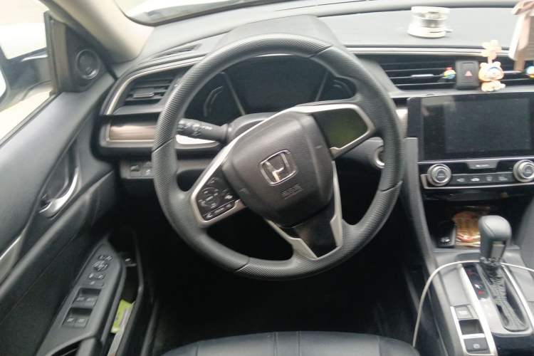 Used Honda Civic 2019 220TURBO CVT Dynamic Edition China VI Steering Wheel