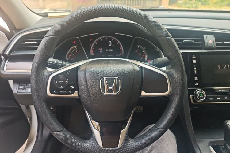 Used Honda Civic 2019 220TURBO CVT Dynamic Edition China VI Emission Standard Steering Wheel