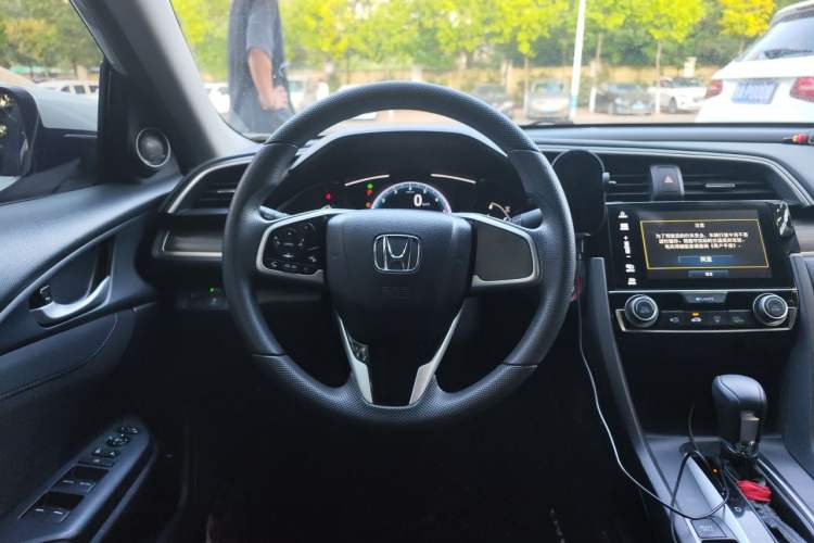 Used Honda Civic 2019 220TURBO CVT Dynamic Edition China V Steering Wheel