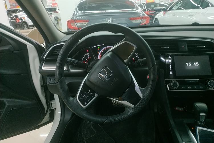 Used Honda Civic 2019 220TURBO CVT Dynamic Edition China VI Emission Standard Steering Wheel