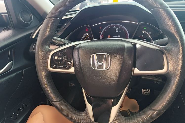 Used Honda Civic 2019 220TURBO CVT Dynamic Edition China VI Emission Standard Steering Wheel