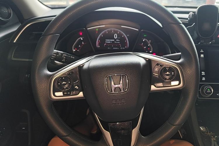Used Honda Civic 2019 220TURBO CVT Dynamic Edition China VI Emission Standard Steering Wheel