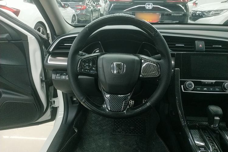Used Honda Civic 2019 220TURBO CVT Dynamic Edition China VI Emission Standard Steering Wheel