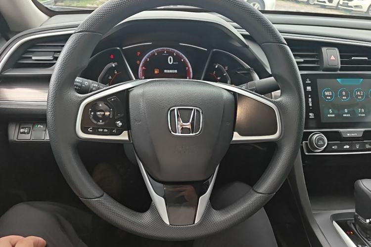 Used Honda Civic 2019 220TURBO CVT Dynamic Edition China VI Emission Standard Steering Wheel