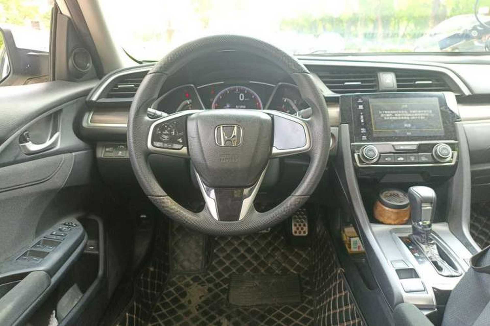 Used Honda Civic 2019 220TURBO CVT Dynamic Edition China VI Emission Standard Steering Wheel