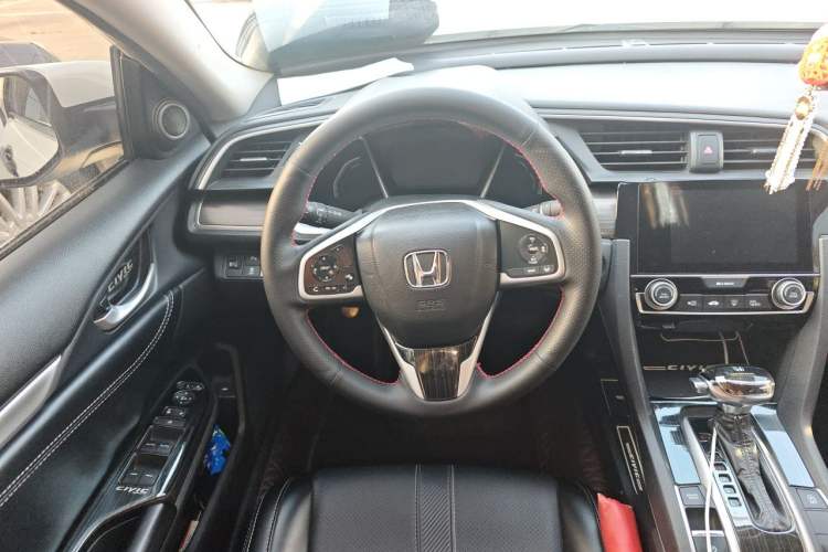Used Honda Civic 2019 220TURBO CVT Dynamic Edition China VI Steering Wheel