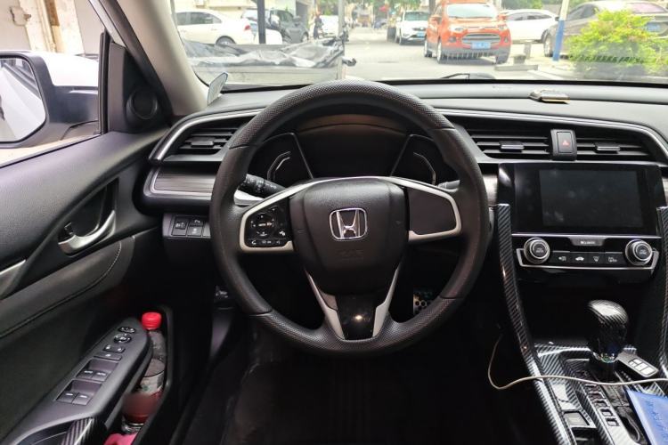 Used Honda Civic 2019 220TURBO CVT Dynamic Edition China VI Emission Standard Steering Wheel