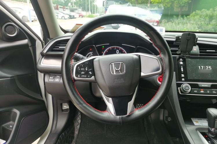 Used Honda Civic 2019 220TURBO CVT Dynamic Edition China VI Emission Standard Steering Wheel
