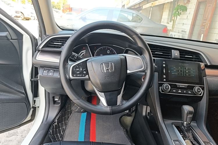 Used Honda Civic 2019 220TURBO CVT Dynamic Edition China VI Emission Standard Steering Wheel