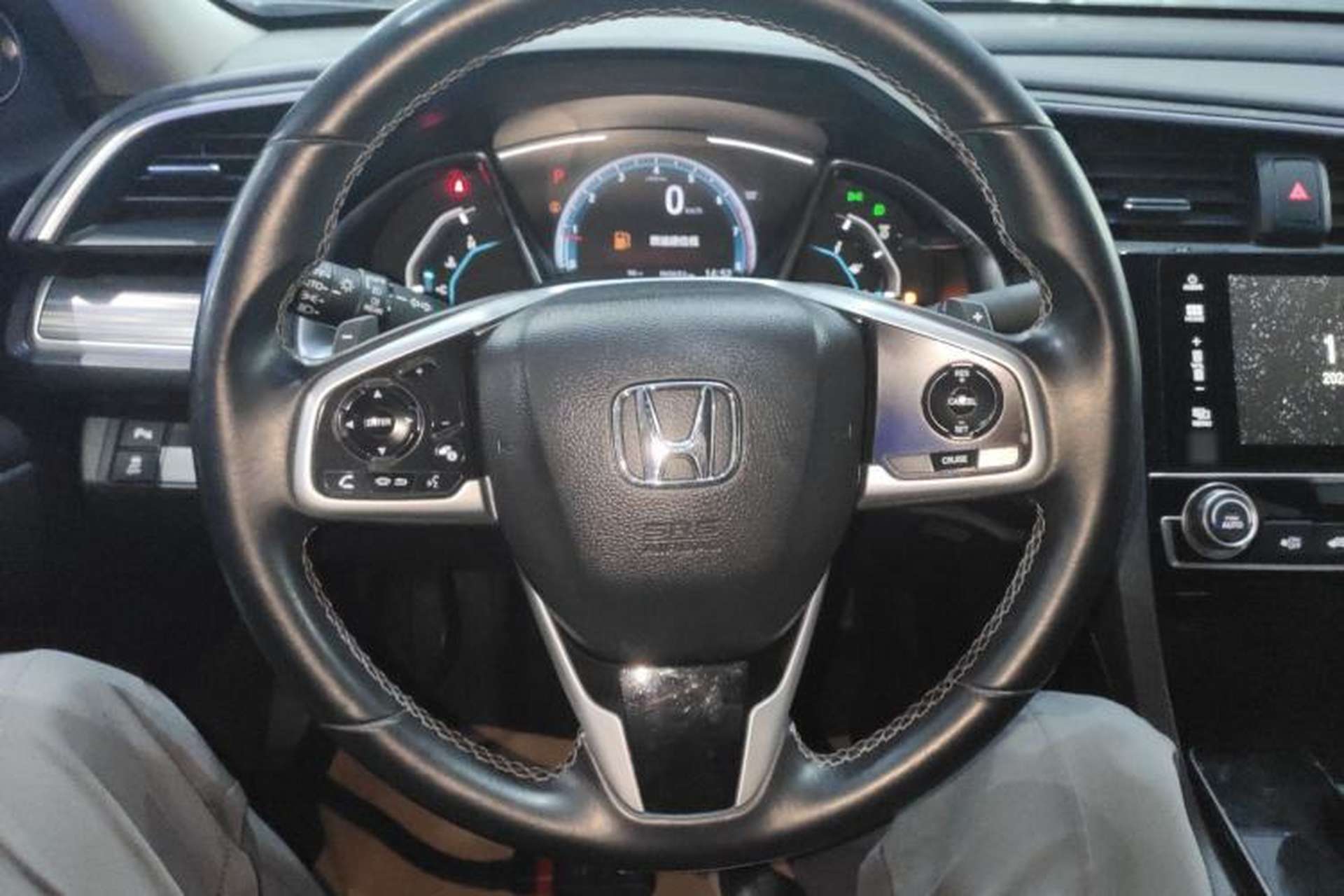 Used Honda Civic 2019 220TURBO CVT Power Edition China VI Emission Standard Steering Wheel