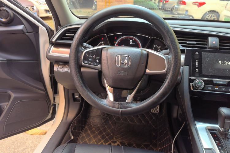 Used Honda Civic 2019 220TURBO CVT Dynamic Edition China VI Emission Standard Steering Wheel