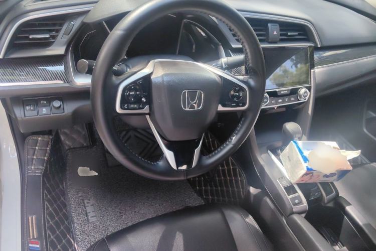 Used Honda Civic 2019 220TURBO CVT Dynamic Edition China VI Emission Standard Steering Wheel