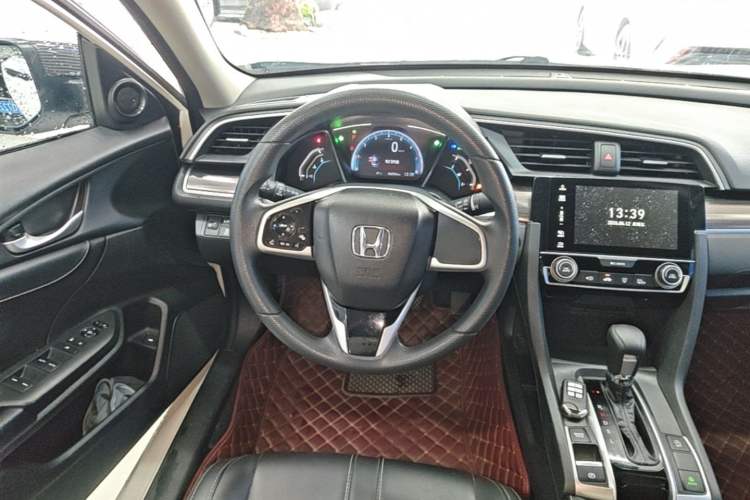 Used Honda Civic 2019 220TURBO CVT Dynamic Edition China VI Steering Wheel
