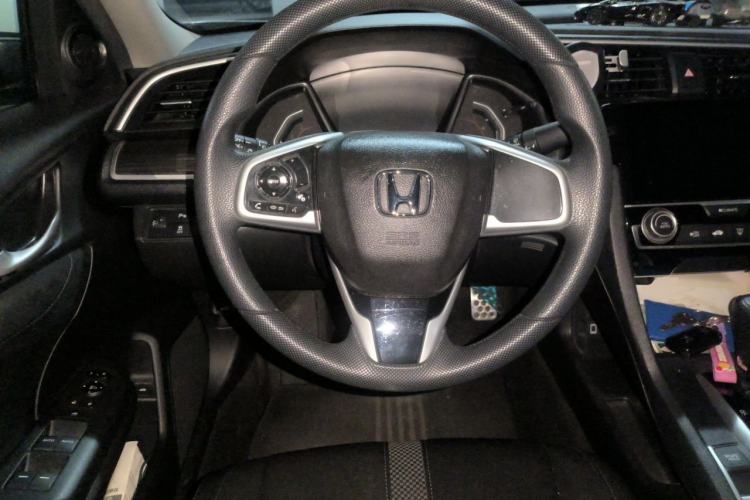 Used Honda Civic 2019 220TURBO CVT Dynamic Edition China V Emission Standard Steering Wheel