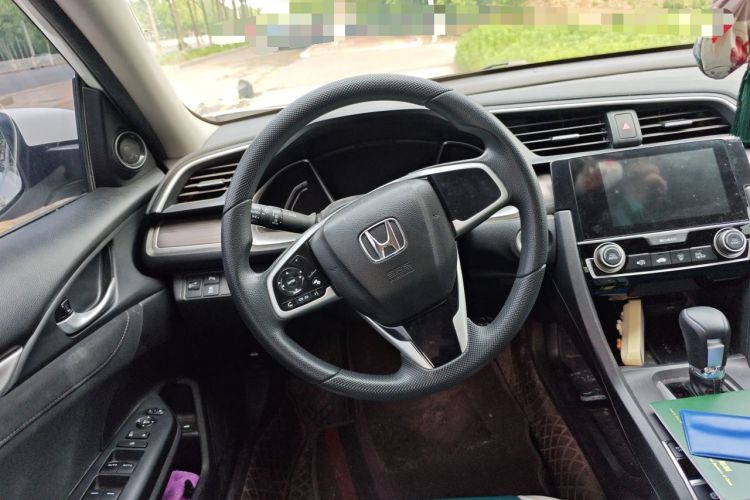 Used Honda Civic 2019 220TURBO CVT Dynamic Edition China VI Emission Standard Steering Wheel