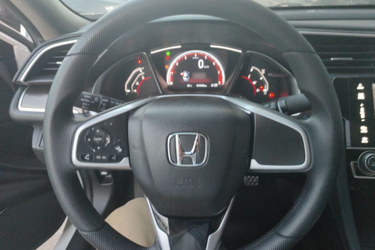 Used Honda Civic 2019 220TURBO CVT Dynamic Edition China VI Emission Standard Steering Wheel