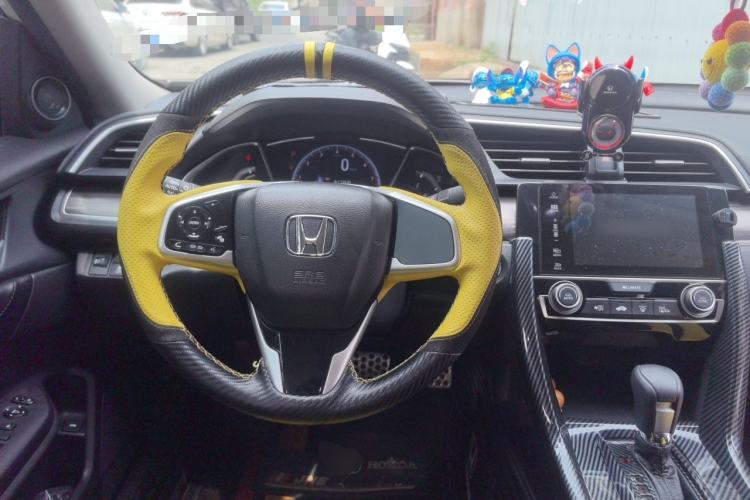Used Honda Civic 2019 220TURBO CVT Dynamic Edition China VI Emission Standard Steering Wheel