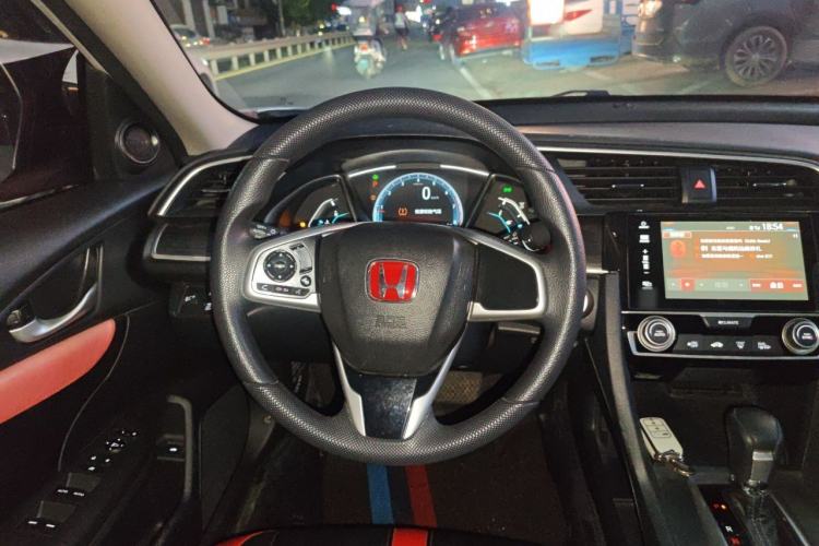Used Honda Civic 2019 220TURBO CVT Dynamic Edition China VI Steering Wheel