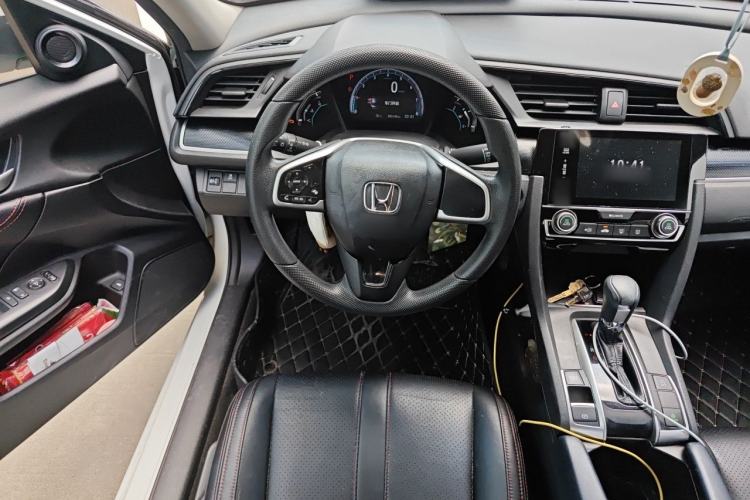 Used Honda Civic 2019 180TURBO CVT Shangdong Edition China V Steering Wheel