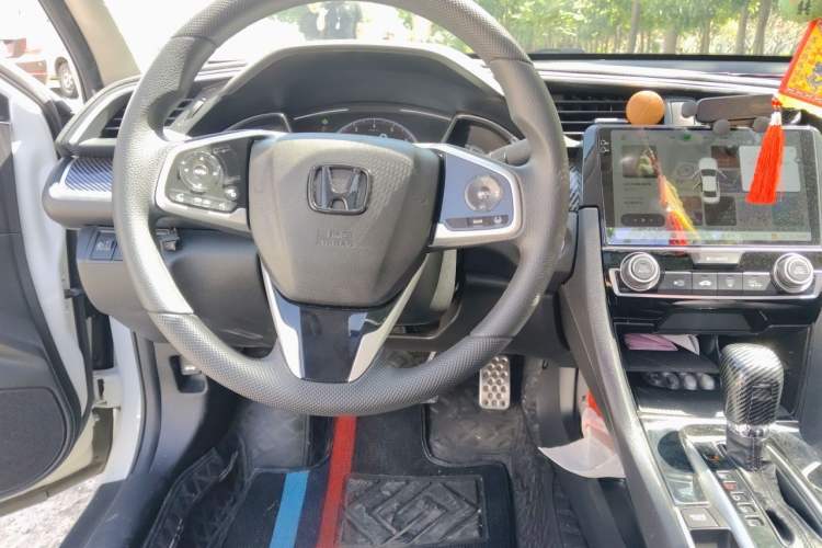 Used Honda Civic 2019 220TURBO CVT Dynamic Edition China VI Emission Standard Steering Wheel