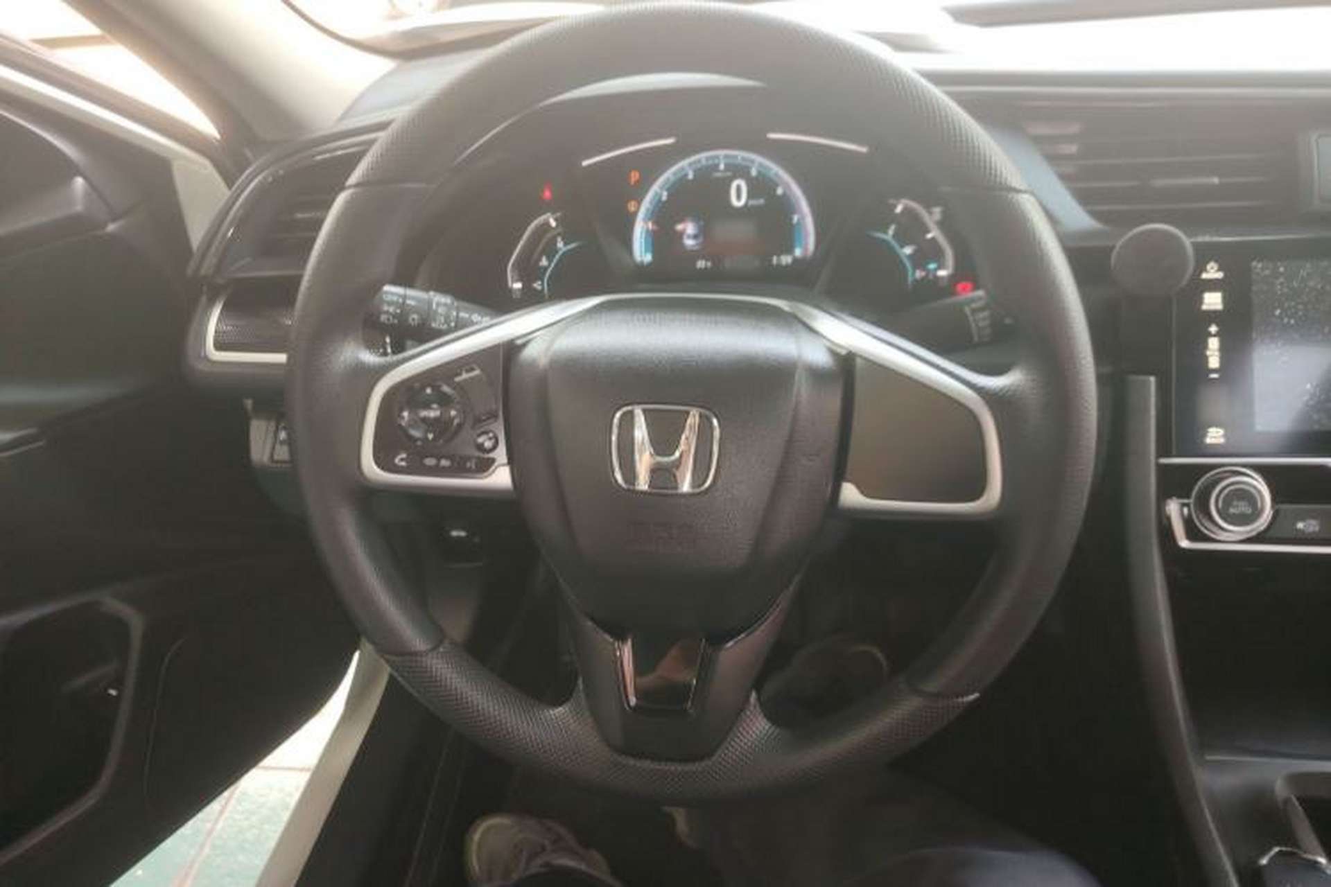 Used Honda Civic 2019 180TURBO CVT Shangdong Edition China V Steering Wheel