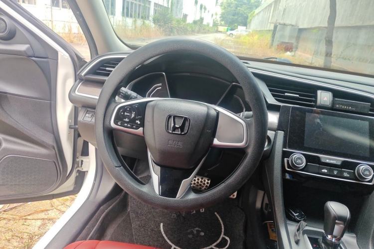Used Honda Civic 2019 220TURBO CVT Dynamic Edition China VI Emission Standard Steering Wheel