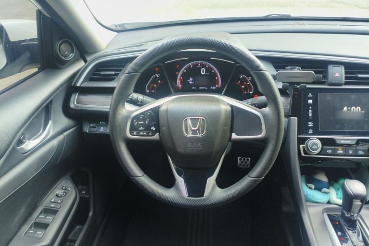 Used Honda Civic 2019 220TURBO CVT Dynamic Edition China VI Emission Standard Steering Wheel