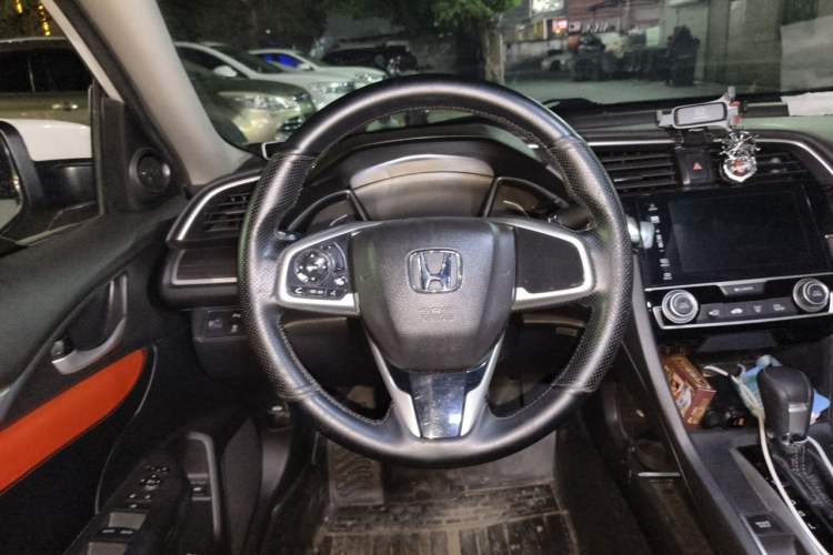 Used Honda Civic 2019 220TURBO CVT Dynamic Edition China VI Steering Wheel