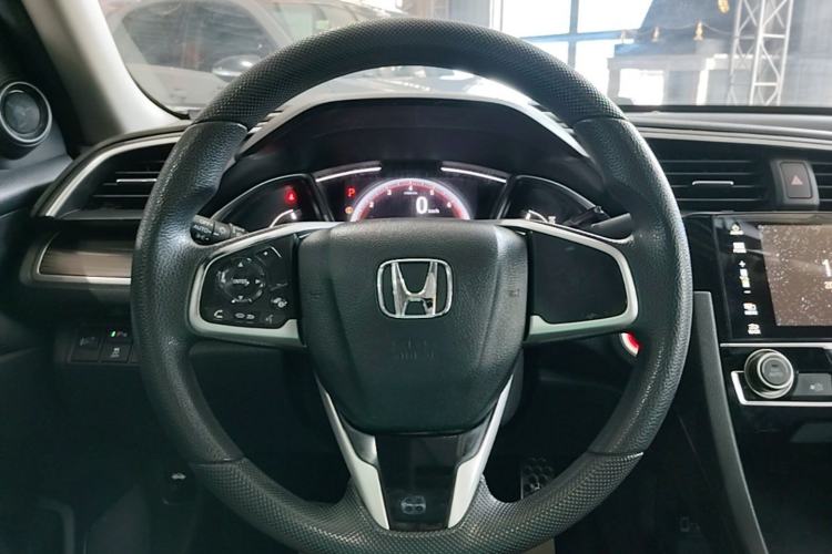 Used Honda Civic 2019 220TURBO CVT Dynamic Edition China VI Emission Standard Steering Wheel
