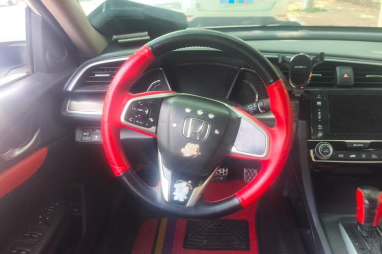 Used Honda Civic 2019 220TURBO CVT Dynamic Edition China VI Emission Standard Steering Wheel